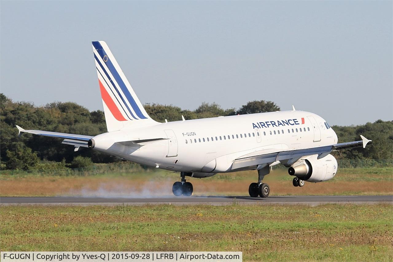 F-GUGN, 2006 Airbus A318-111 C/N 2918, Airbus A318-111, Landing rwy 07R, Brest-Bretagne airport (LFRB-BES)
