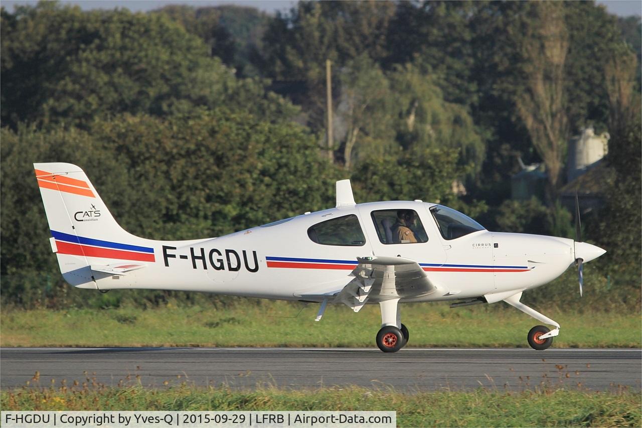 F-HGDU, Cirrus SR20 C/N 2152, Cirrus SR20, Landing rwy 07R, Brest-Bretagne Airport (LFRB-BES)