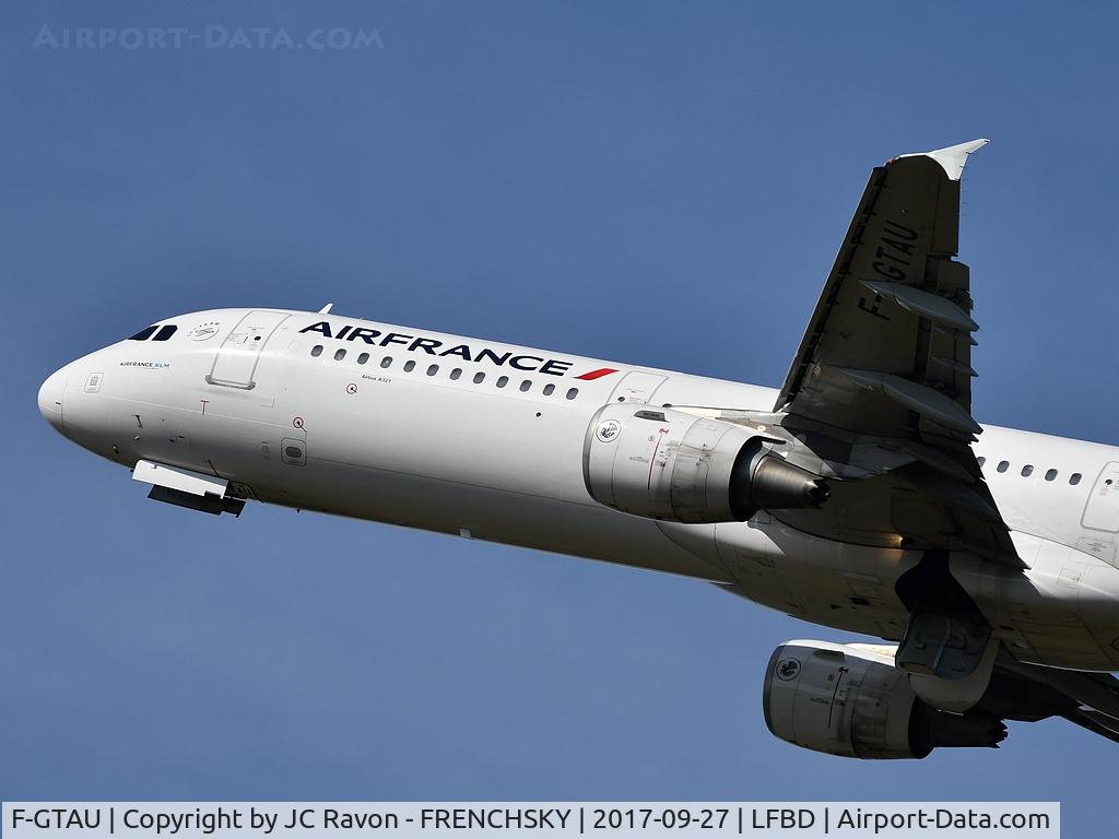 F-GTAU, 2009 Airbus A321-212 C/N 3814, AF7627 take off runway 23 to Paris CDG