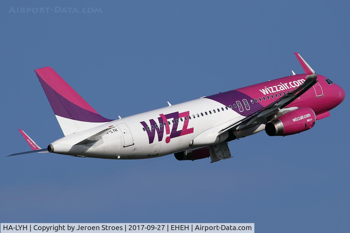 HA-LYH, 2014 Airbus A320-232 C/N 6235, eheh