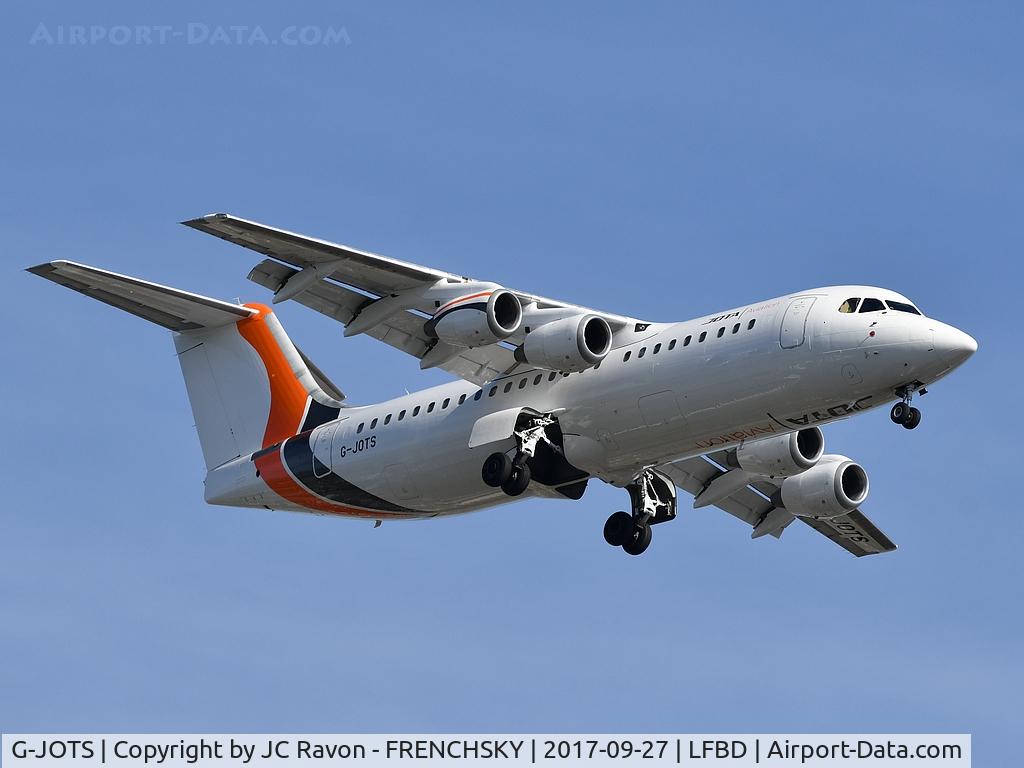 G-JOTS, 1999 British Aerospace Avro 146-RJ100 C/N E3355, Jota Aviation A54026 from Lyon (LYS) landing runway 23