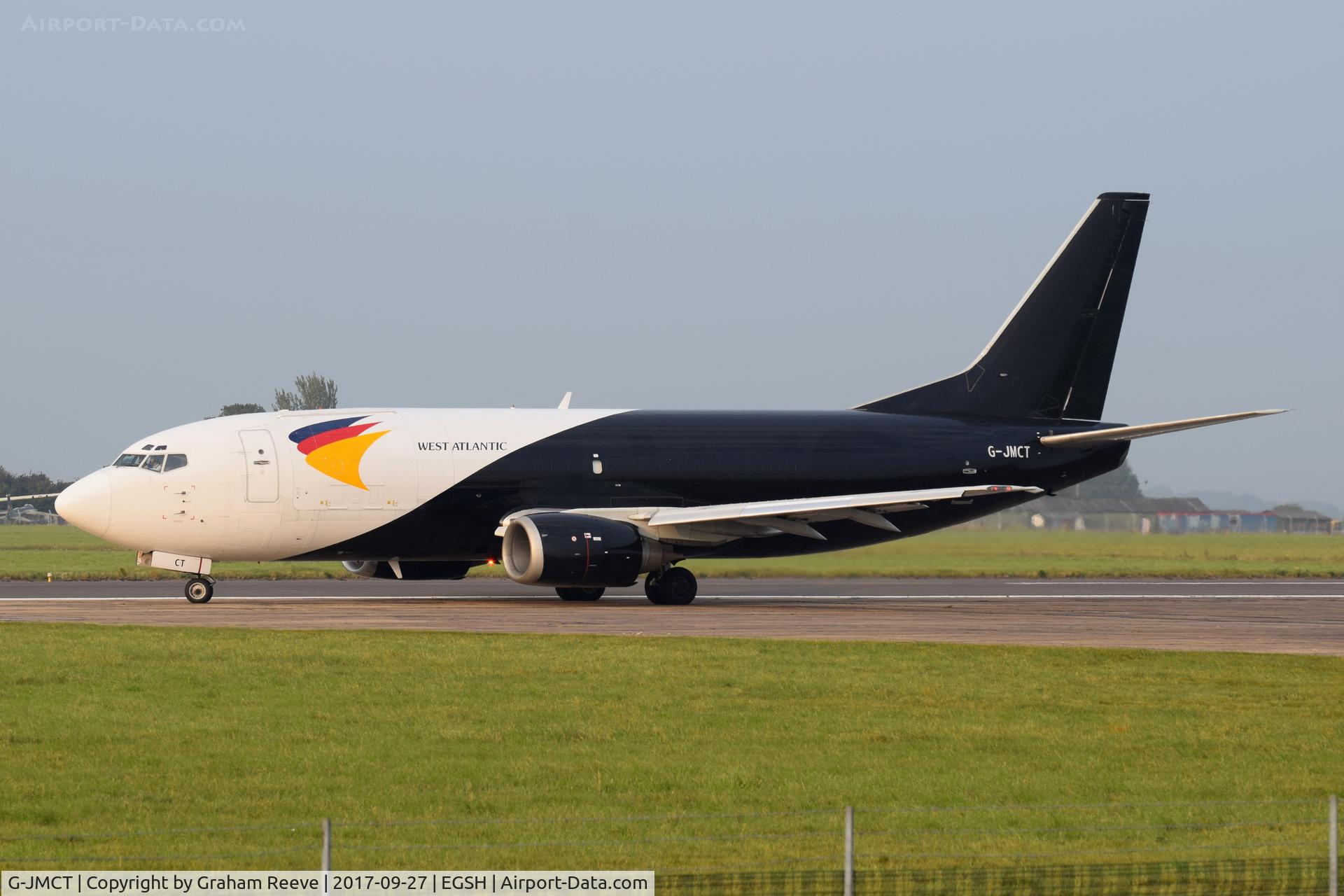 G-JMCT, 1989 Boeing 737-3Y0 C/N 24546, About to depart from Norwich.