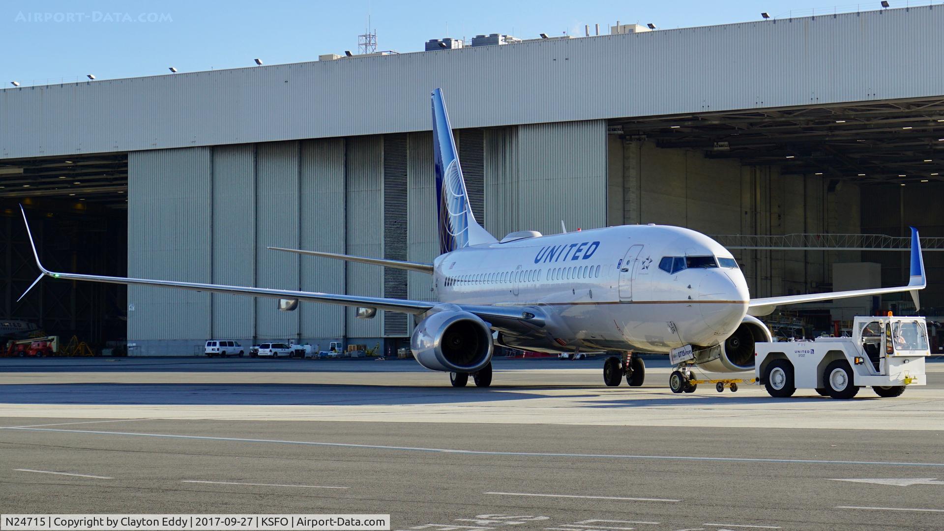 N24715, 1998 Boeing 737-724 C/N 28786, SFO 2017.
