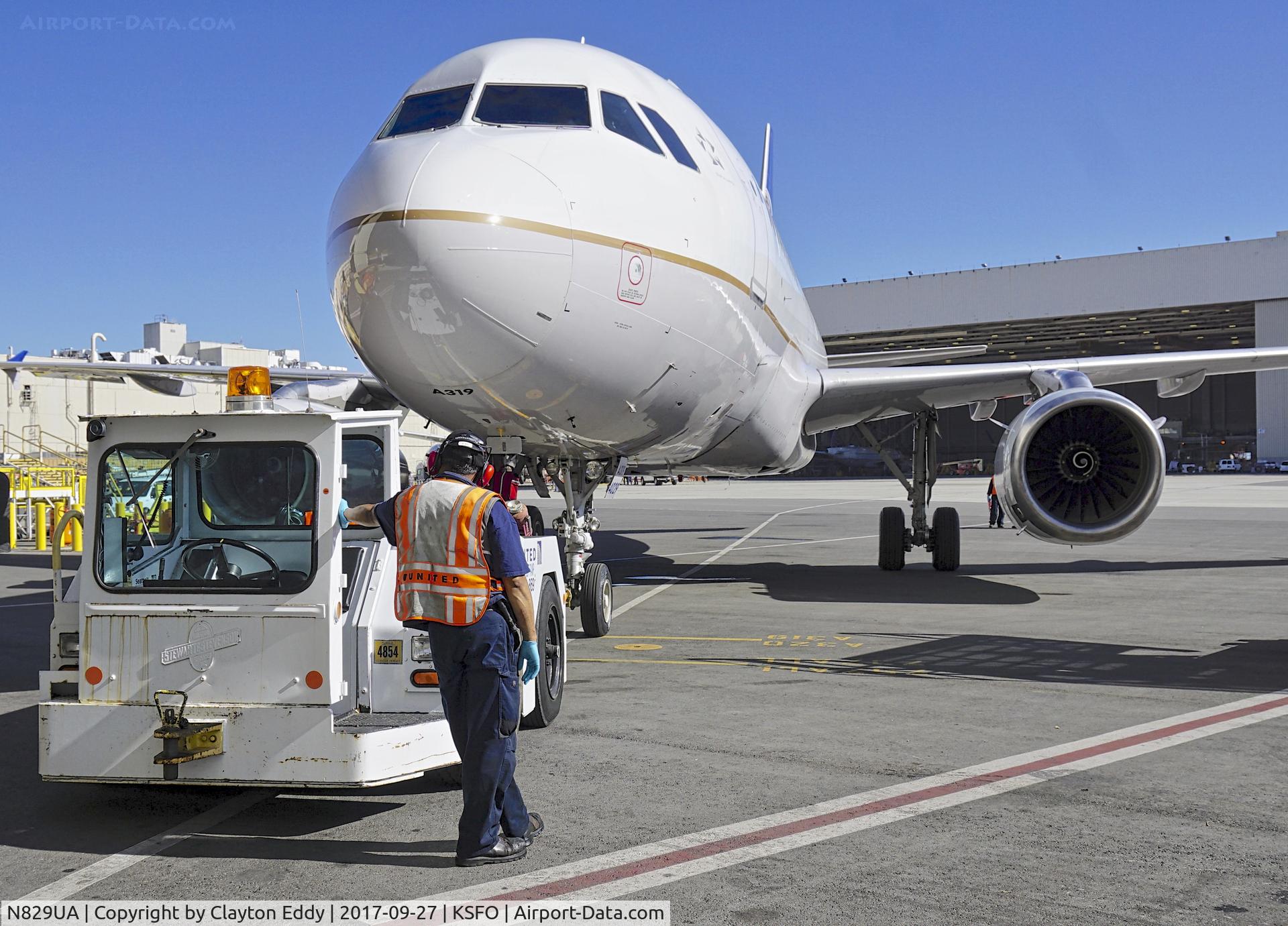 N829UA, 2000 Airbus A319-131 C/N 1211, SFO 2017.