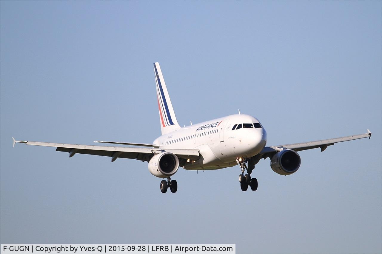 F-GUGN, 2006 Airbus A318-111 C/N 2918, Airbus A318-111, On final rwy 07R, Brest-Bretagne airport (LFRB-BES)