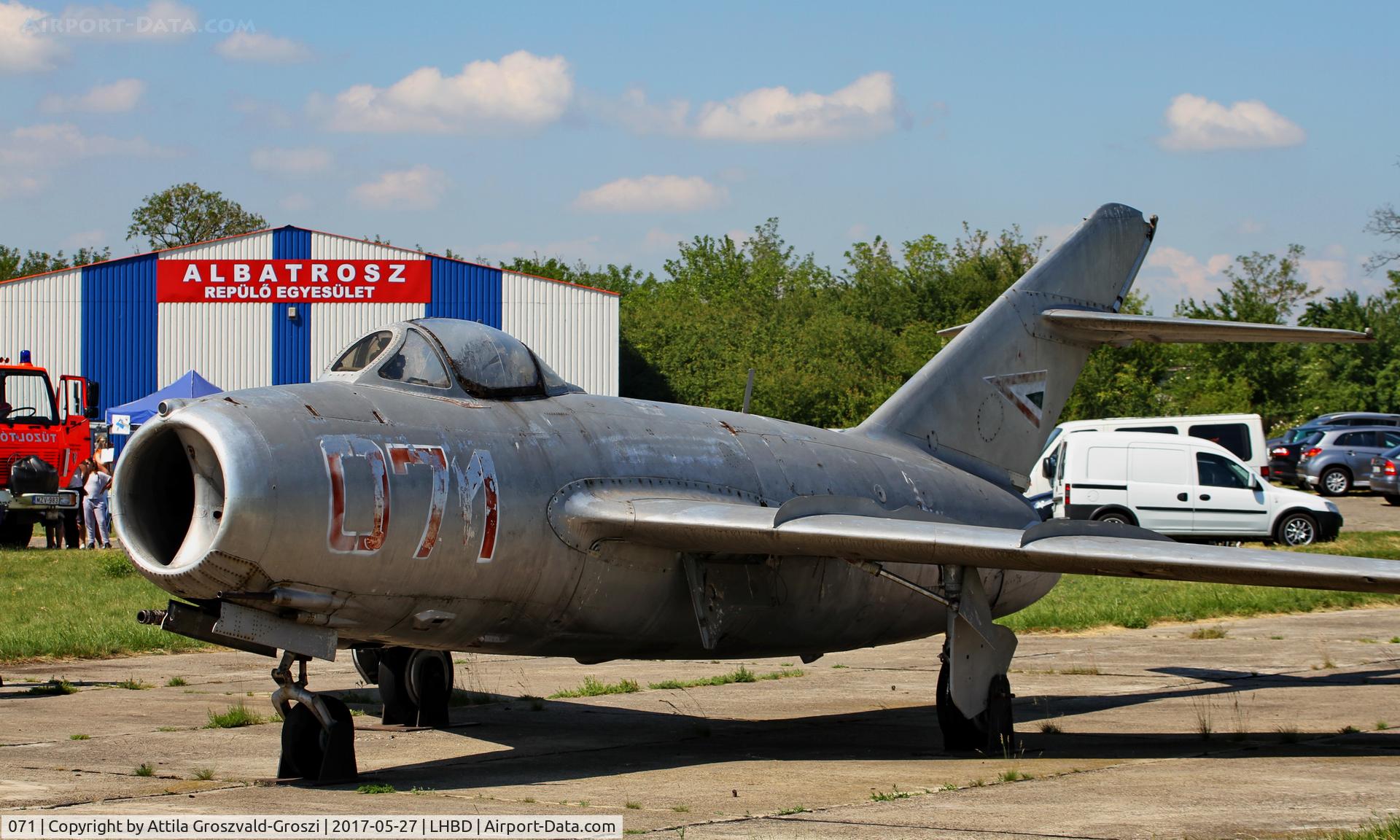 071, 1953 Mikoyan-Gurevich MiG-15bis C/N 3071, Börgönd Airport, Hungary