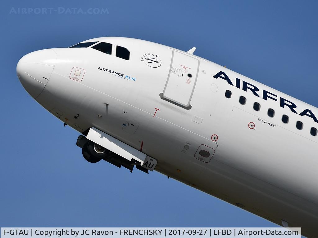 F-GTAU, 2009 Airbus A321-212 C/N 3814, AF7627 take off runway 23