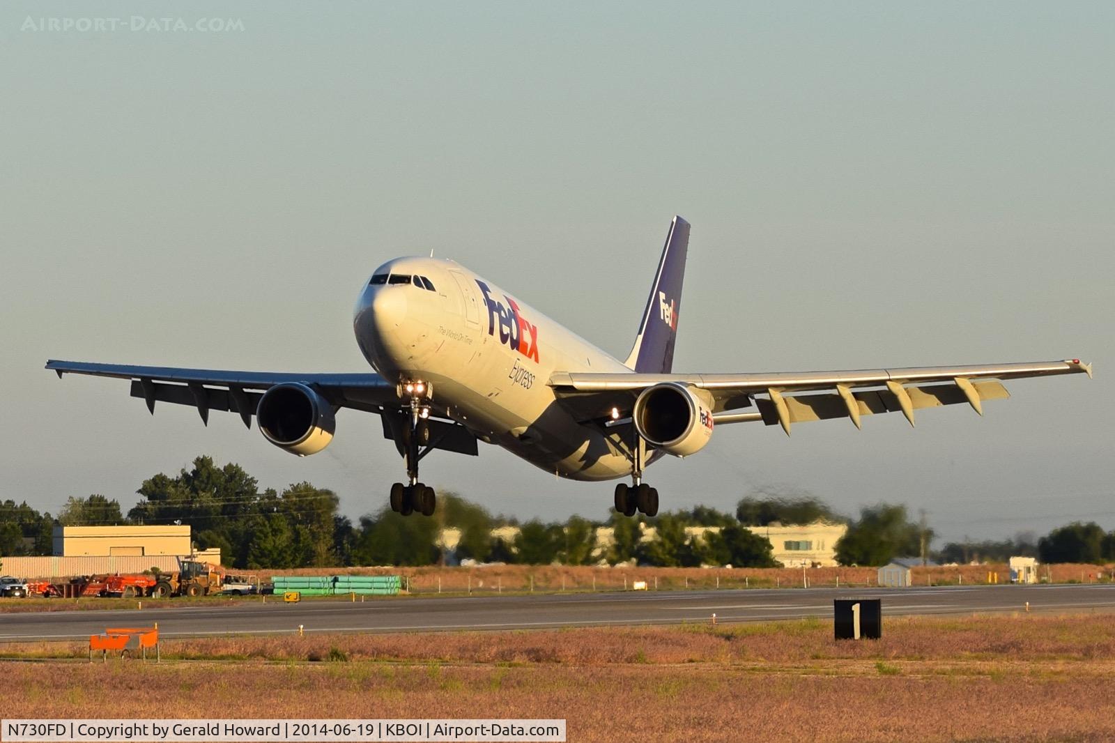 N730FD, 1992 Airbus A300B4-622R C/N 659, Final for RWY 10R.