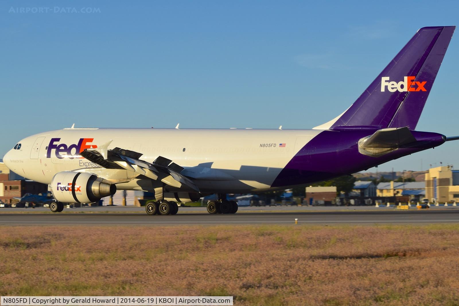 N805FD, 1988 Airbus A310-324 C/N 456, Landing roll out on RWY 10R.