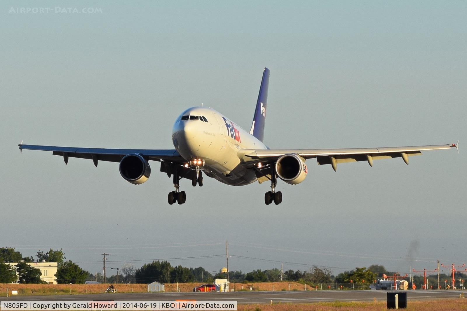 N805FD, 1988 Airbus A310-324 C/N 456, On final for RWY 10R.