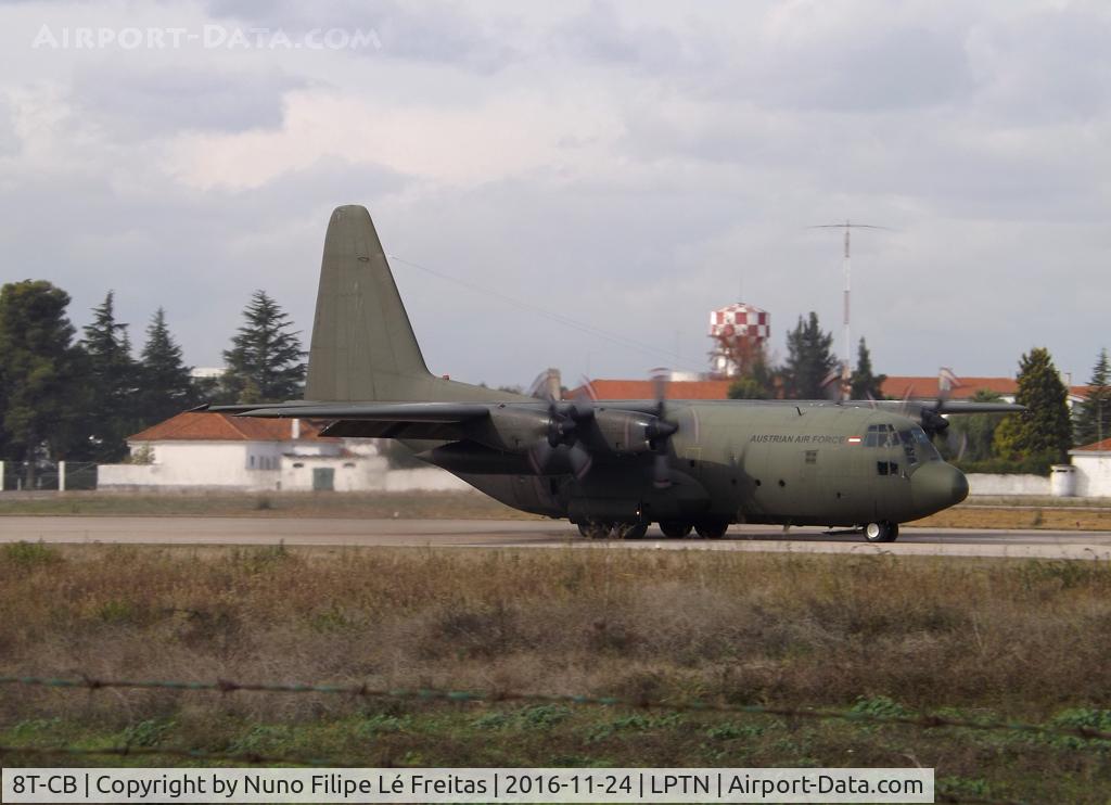 8T-CB, 1967 Lockheed C-130K Hercules C.1 C/N 382-4256, Landing.