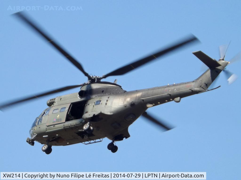 XW214, 1971 Westland Puma HC.1 C/N 1120, Low pass. During the Hot Blade 2014.