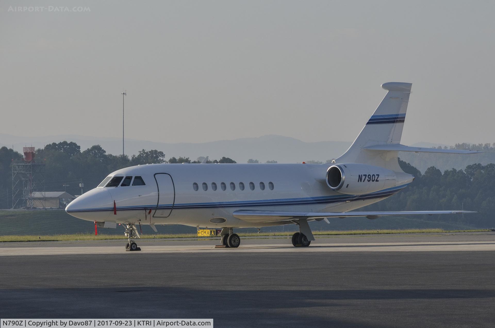 N790Z, 1996 Dassault Falcon 2000 C/N 31, Parked at Tri-Cities Airport.
