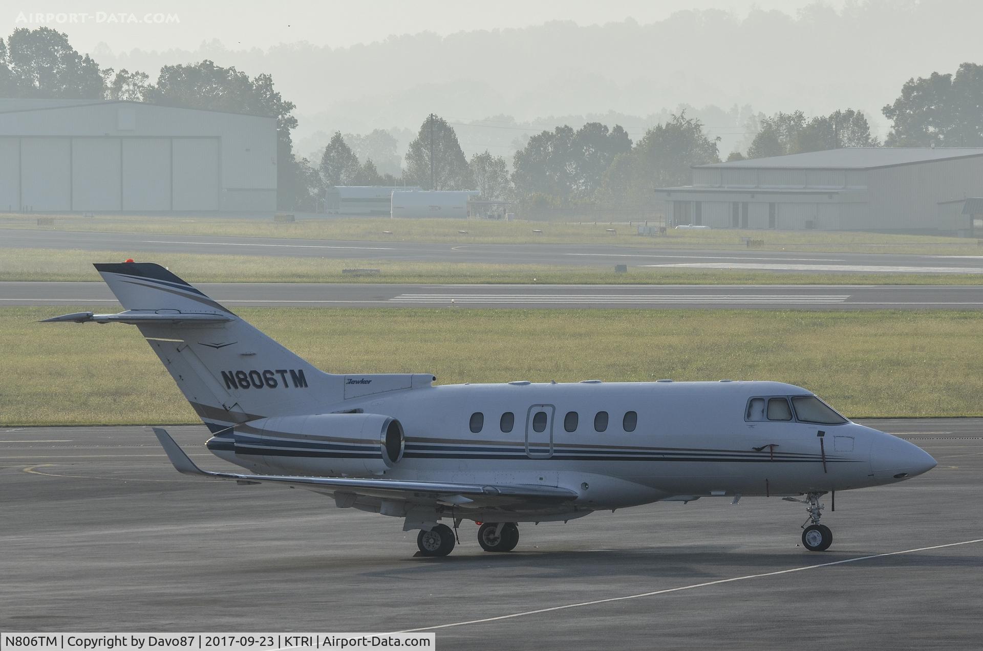 N806TM, 2000 Raytheon Hawker 800XP C/N 258486, Parked at Tri-Cities Airport.