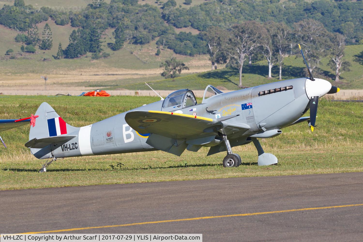 VH-LZC, 2010 Supermarine Aircraft Spitfire Mk.26B C/N 64, Lismore NSW Aviation Expo 2017