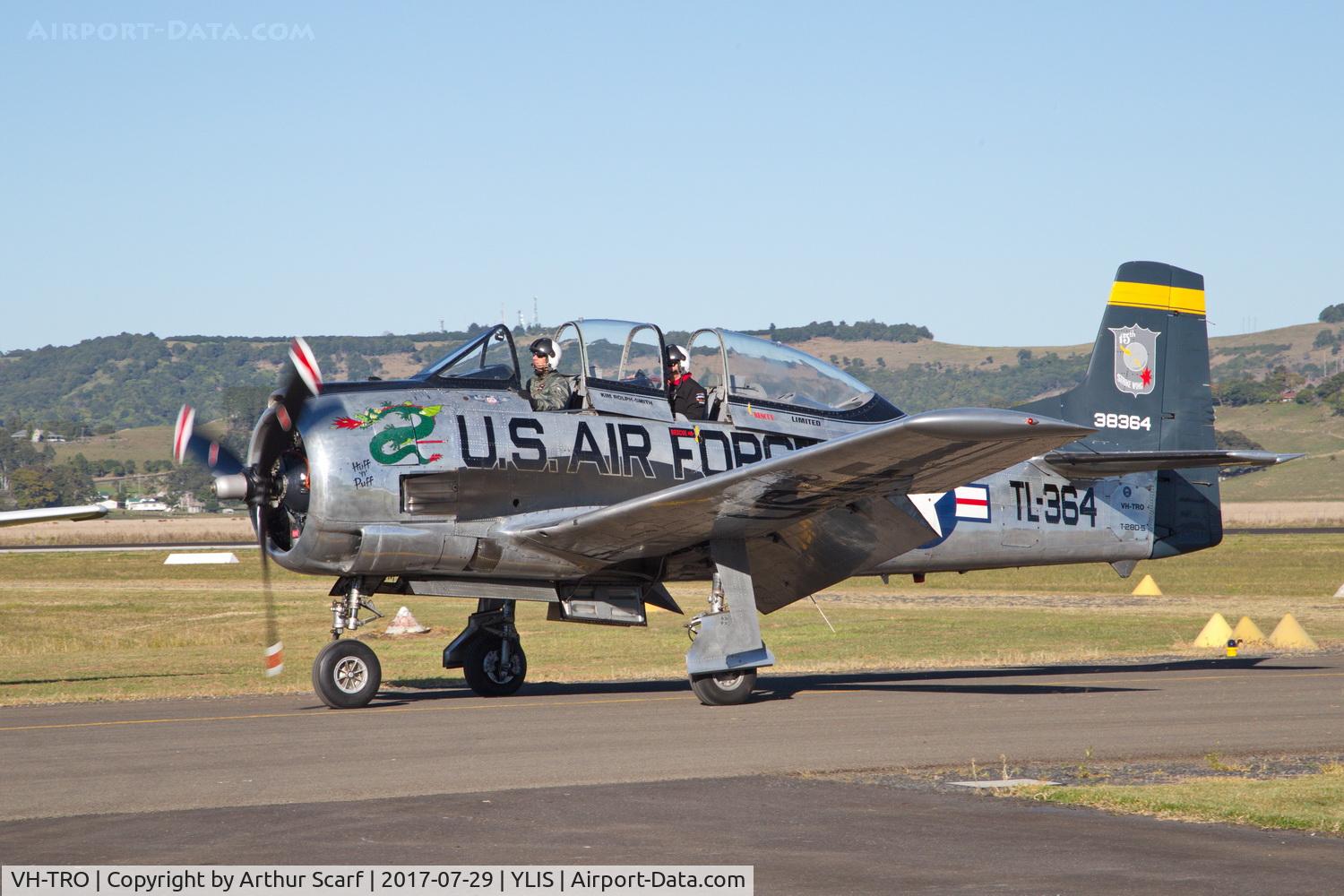 VH-TRO, 1952 North American T-28D-5 Trojan C/N 174-260, Lismore NSW Aviation Expo