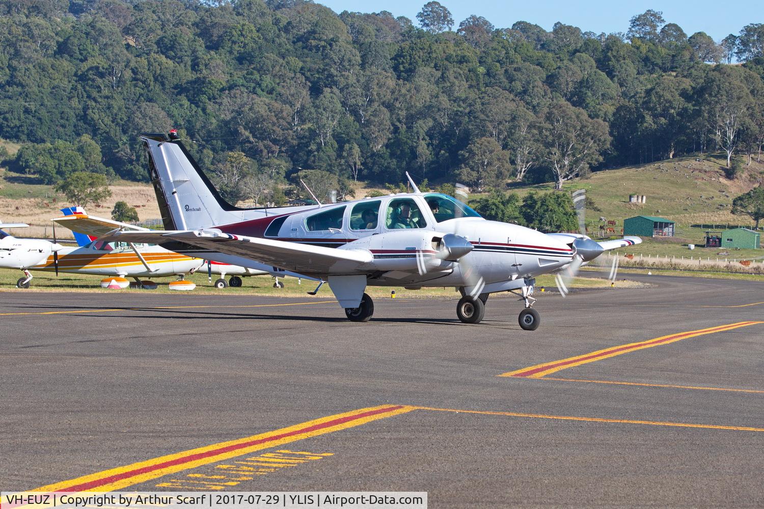 VH-EUZ, 1975 Beech 95-B55 Baron Baron C/N TC-1853, Lismore NSW Aviation Expo 2017