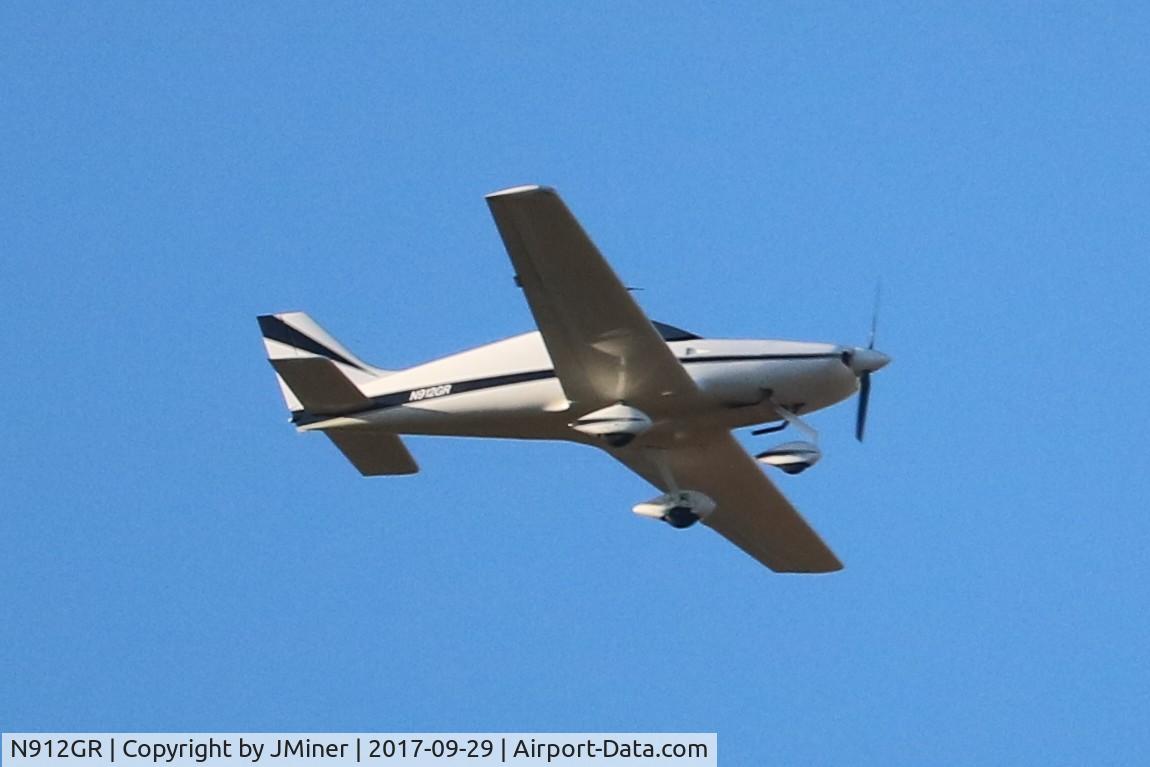 N912GR, 2007 Aero Designs Pulsar XP912 C/N 329, Flying over Elgin IL.