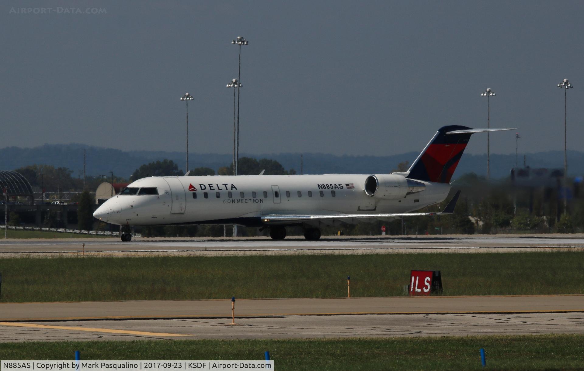 N885AS, 2001 Bombardier CRJ-200ER (CL-600-2B19) C/N 7521, CL-600-2B19