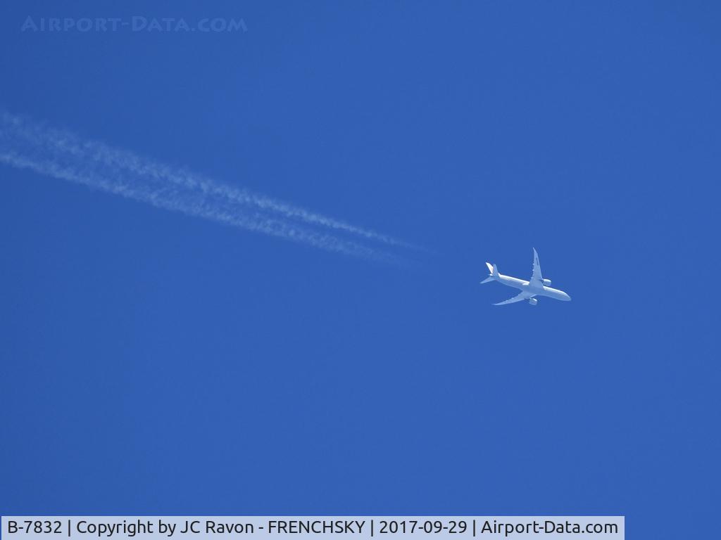 B-7832, 2016 Boeing 787-9 Dreamliner C/N 34309, Level 340 above Bordeaux airport, CCA908 Madrid to Pekin