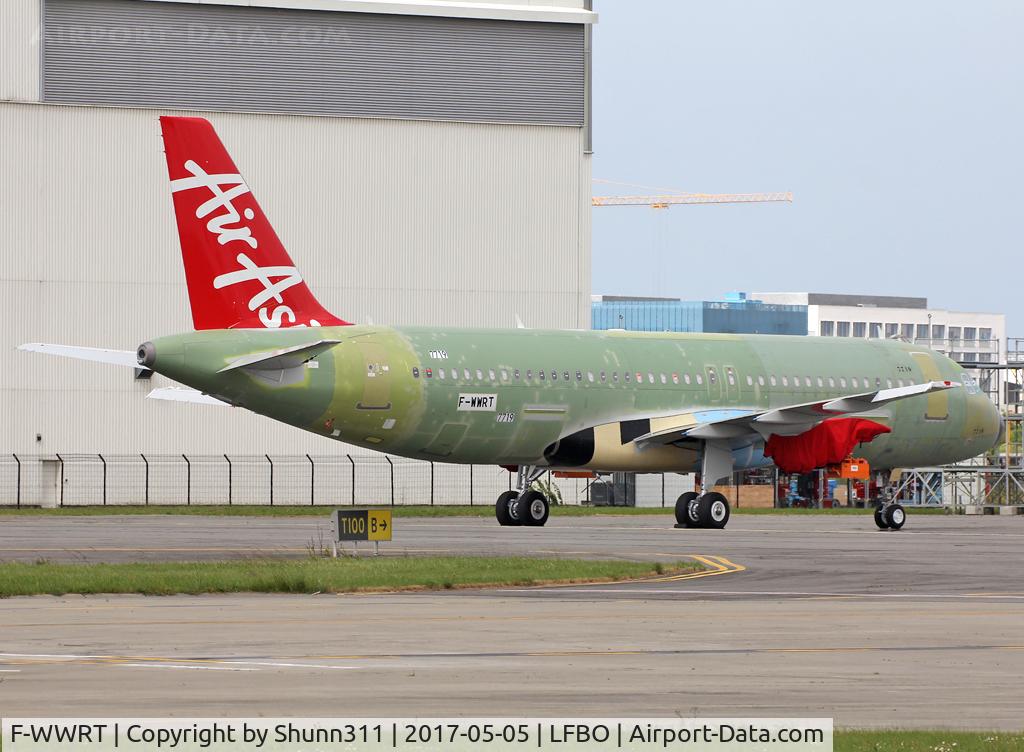 F-WWRT, 2017 Airbus A320-251N C/N 7719, C/n 7719 - For AirAsia... Registered in error on the right side ! Normally F-WWTR