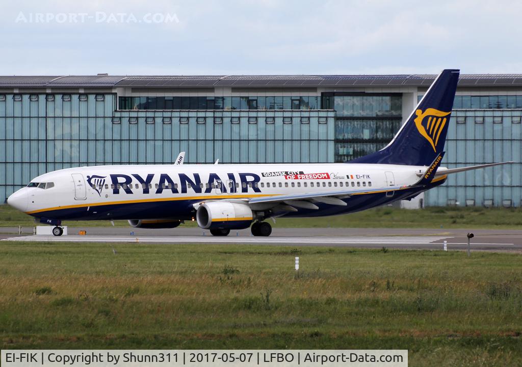 EI-FIK, 2015 Boeing 737-8AS C/N 44700, Lining up rwy 32R for departure... Additional 'Gdansk City of Freedom' titles