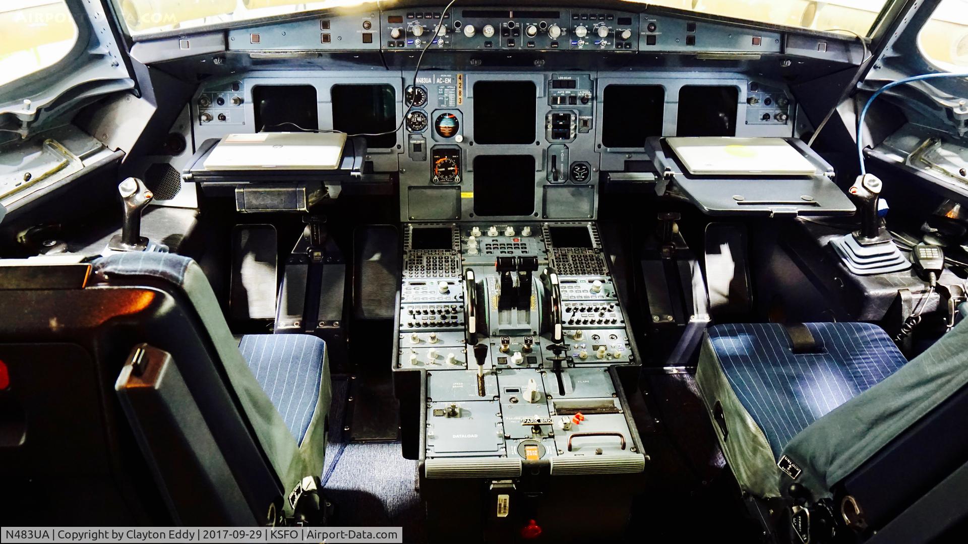 N483UA, 2001 Airbus A320-232 C/N 1586, SFO 2017.