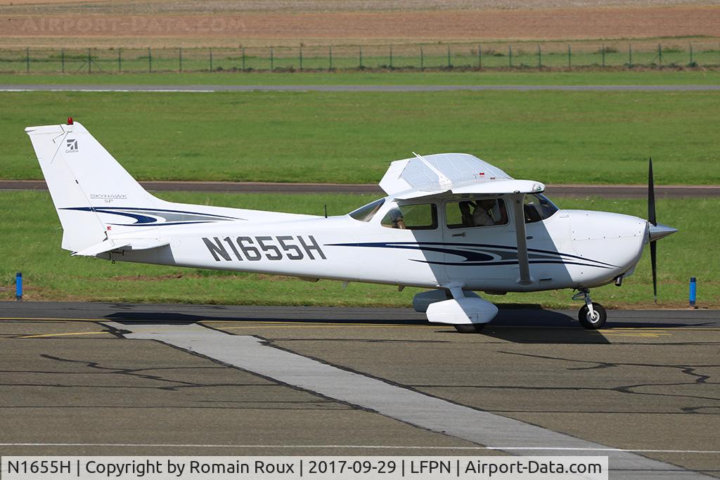 N1655H, 2005 Cessna 172S C/N 172S9914, Taxiing