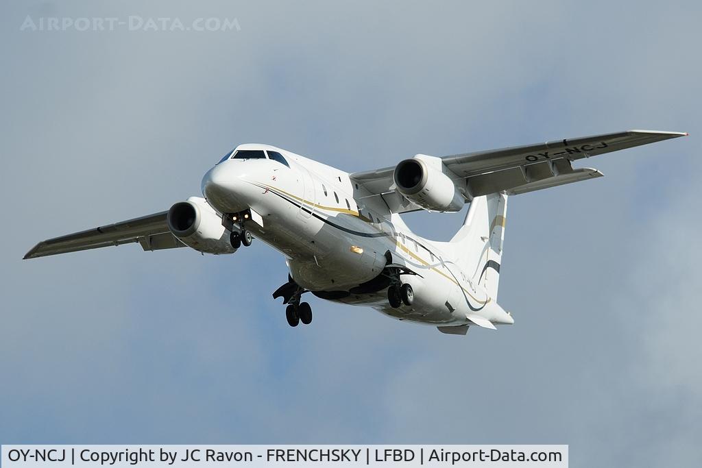 OY-NCJ, 2001 Fairchild Dornier 328-300 328JET C/N 3186, Sun-Air of Scandinavia (chater football) landing runway 23