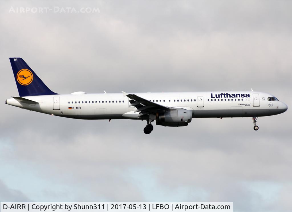 D-AIRR, 1995 Airbus A321-131 C/N 0567, Landing rwy 32L