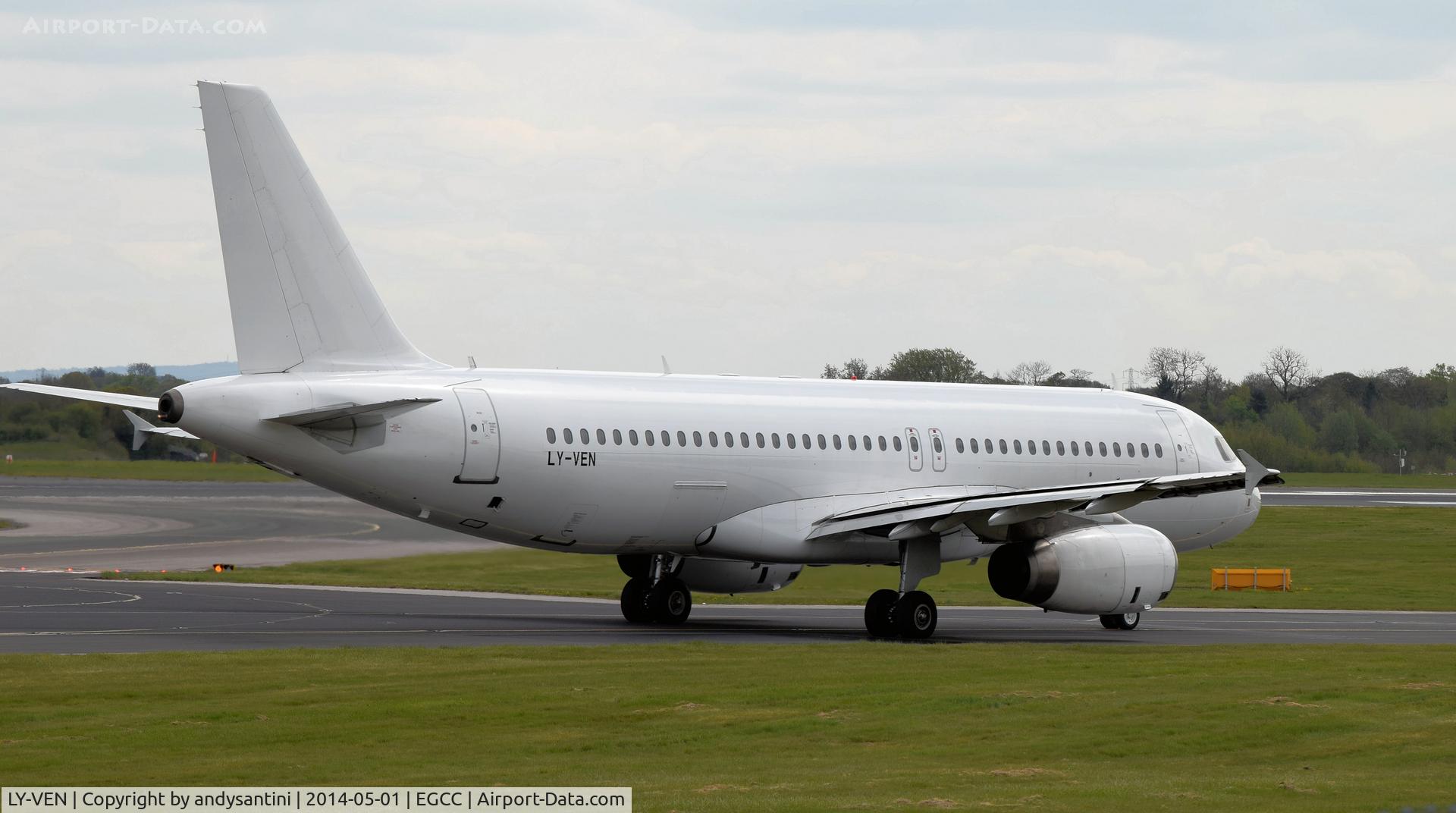 LY-VEN, 2001 Airbus A320-233 C/N 1626, taxing out for take off