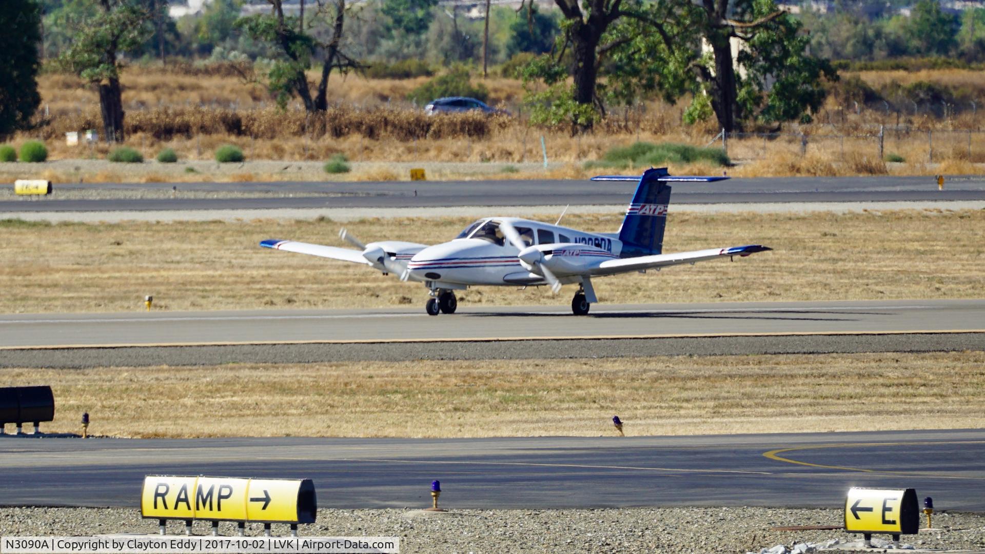 N3090A, 2004 Piper PA-44-180 Seminole C/N 4496183, Livermore Airport California 2017.