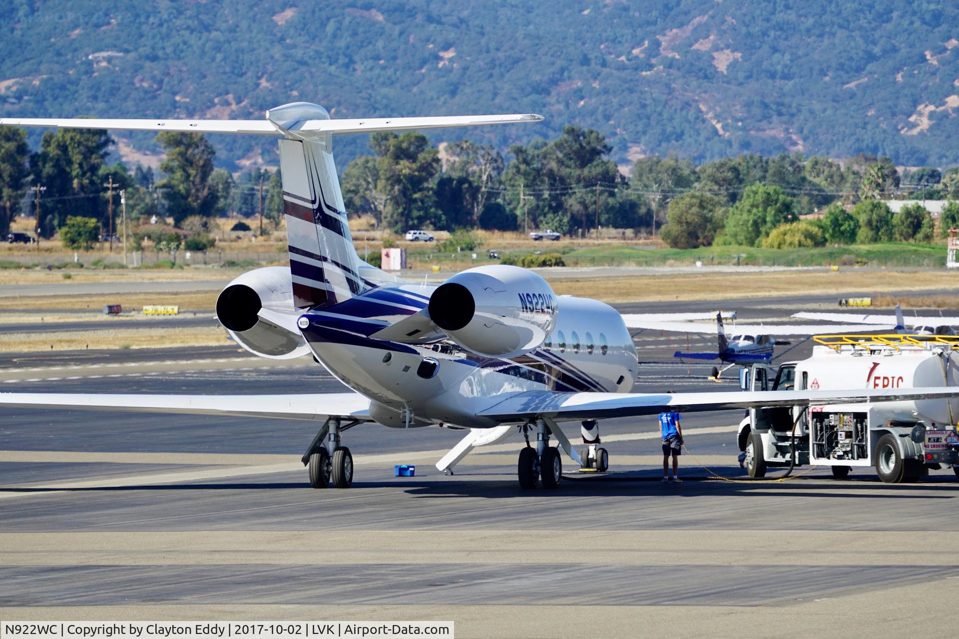 N922WC, 2008 Gulfstream Aerospace GV-SP (G550) C/N 5180, Livermore Airport California 2017.