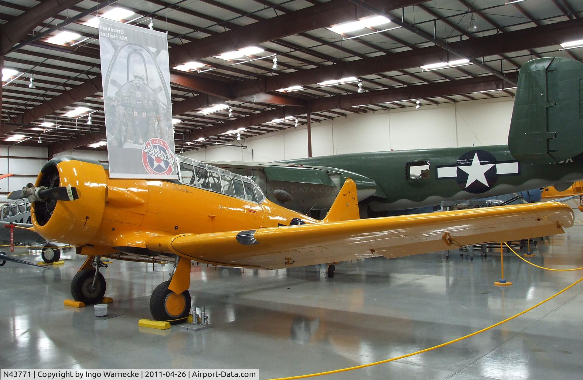 N43771, 1943 North American AT-6D Texan C/N 88-15762, North American AT-6D Texan at the Yanks Air Museum, Chino CA
