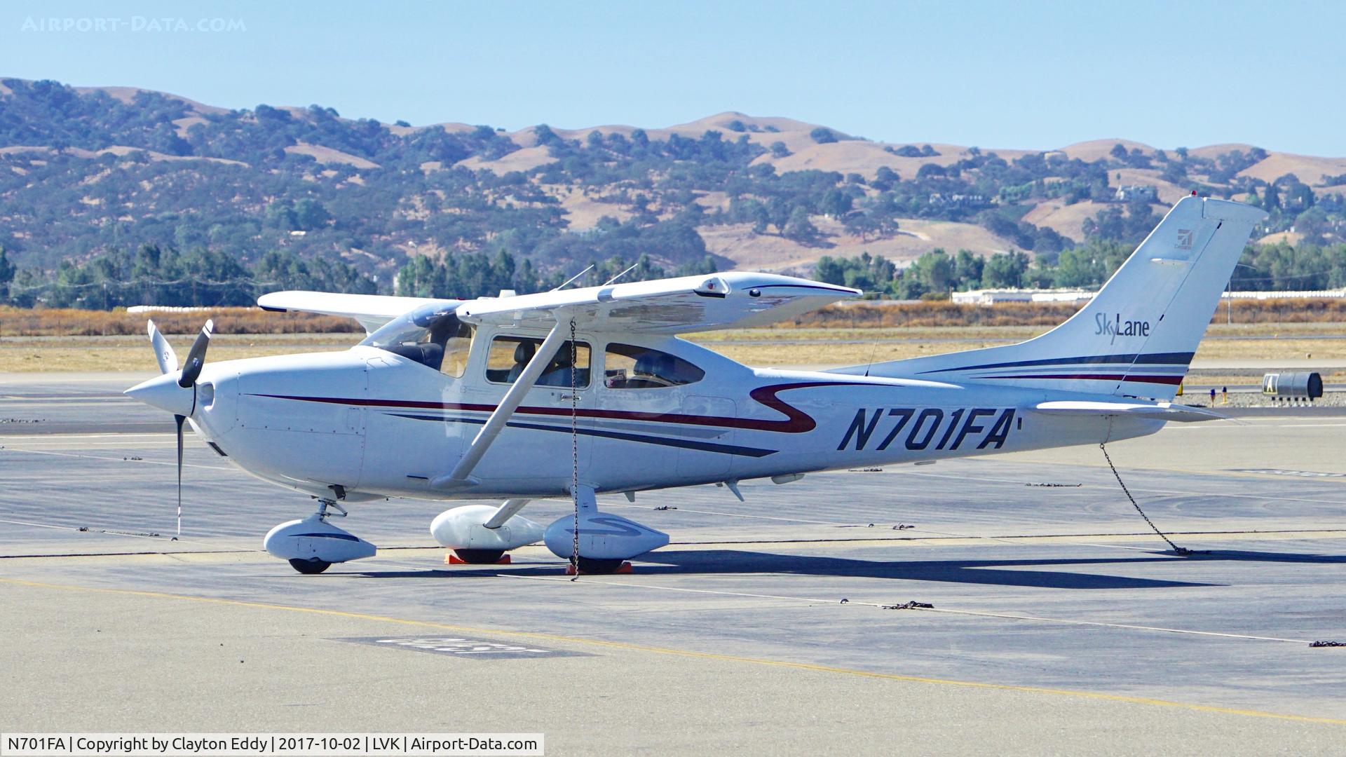 N701FA, 2002 Cessna 182T Skylane C/N 18281107, Livermore Airport California 2017.