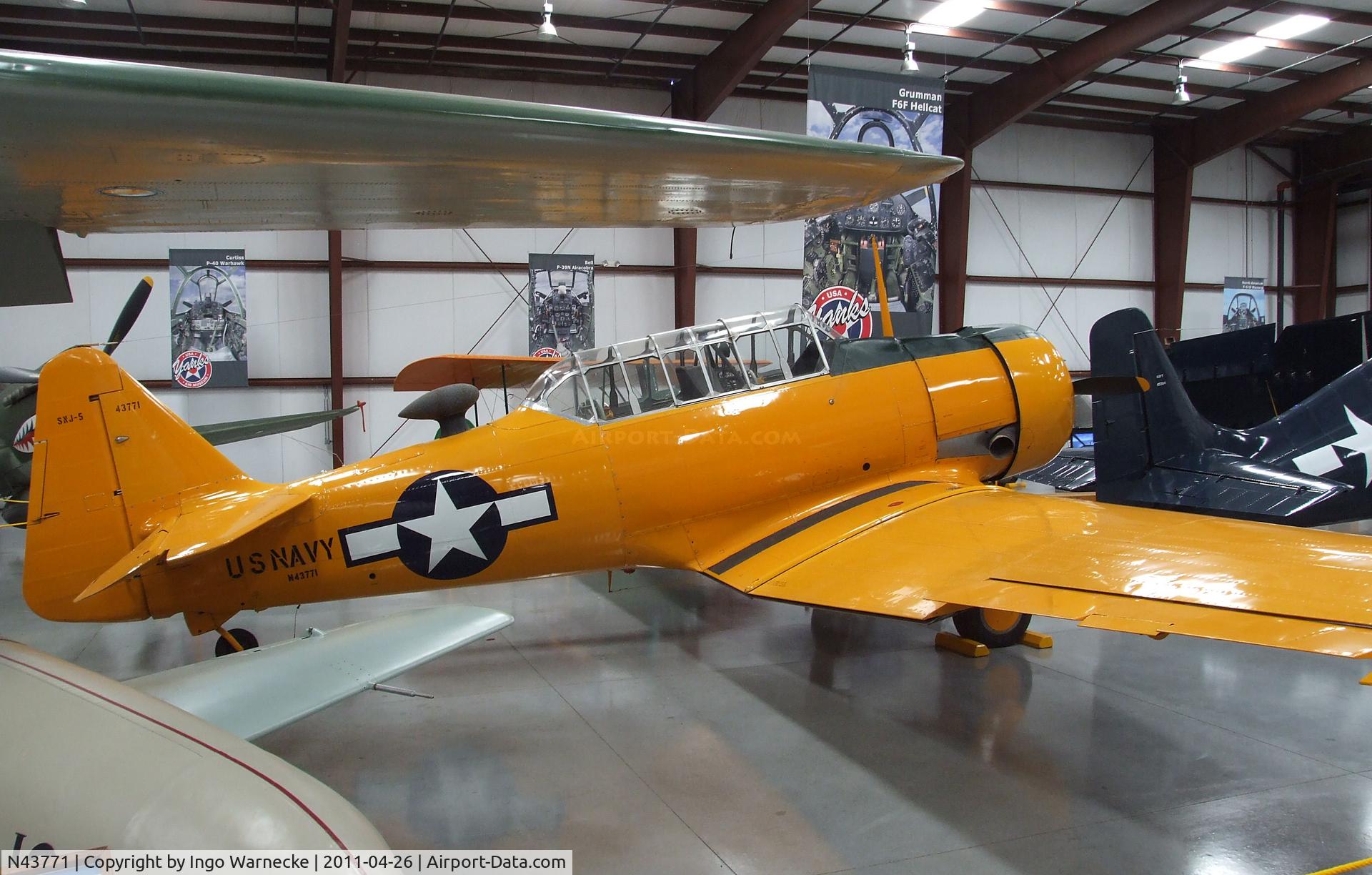 N43771, 1943 North American AT-6D Texan C/N 88-15762, North American AT-6D Texan at the Yanks Air Museum, Chino CA