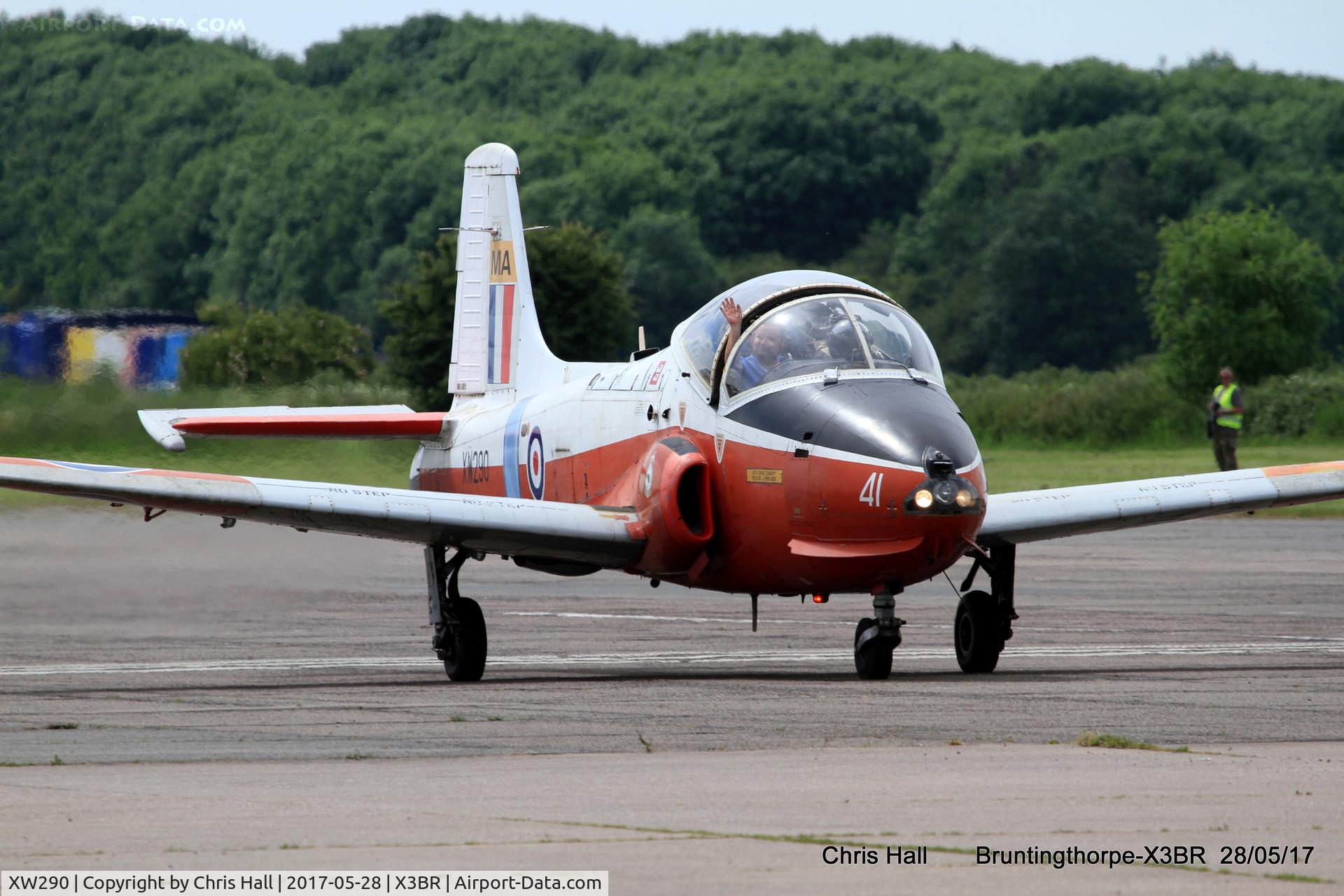 XW290, 1969 BAC 84 Jet Provost T.5A C/N EEP/JP/954, Cold War Jets open day 2017