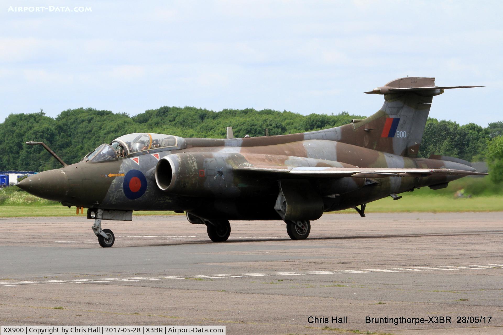 XX900, 1976 Hawker Siddeley Buccaneer S.2B C/N B3-05-75, Cold War Jets open day 2017