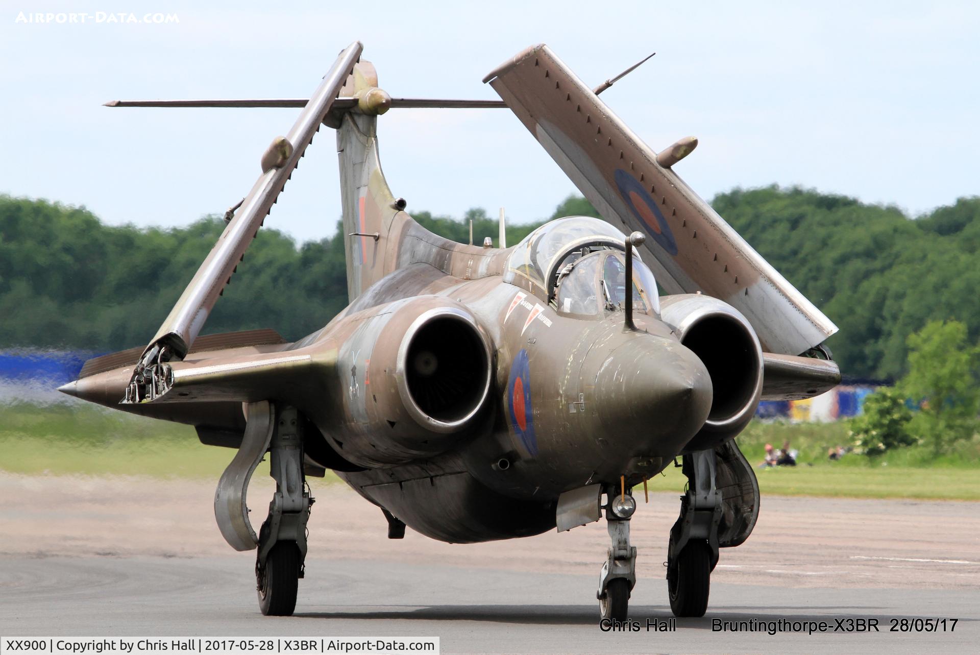 XX900, 1976 Hawker Siddeley Buccaneer S.2B C/N B3-05-75, Cold War Jets open day 2017