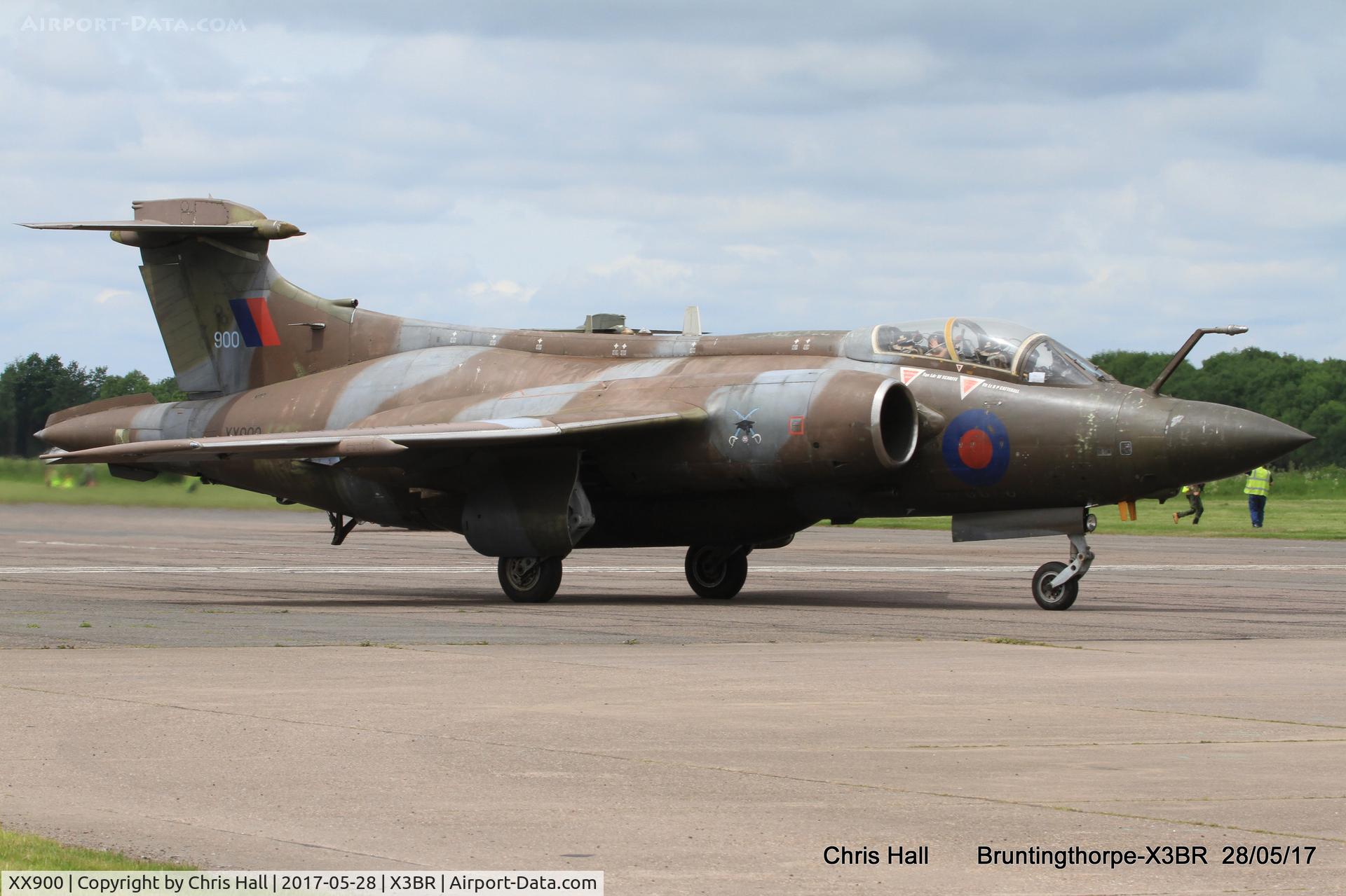 XX900, 1976 Hawker Siddeley Buccaneer S.2B C/N B3-05-75, Cold War Jets open day 2017