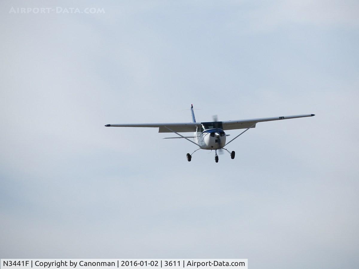 N3441F, 1966 Cessna 182J Skylane C/N 18257441, Take off