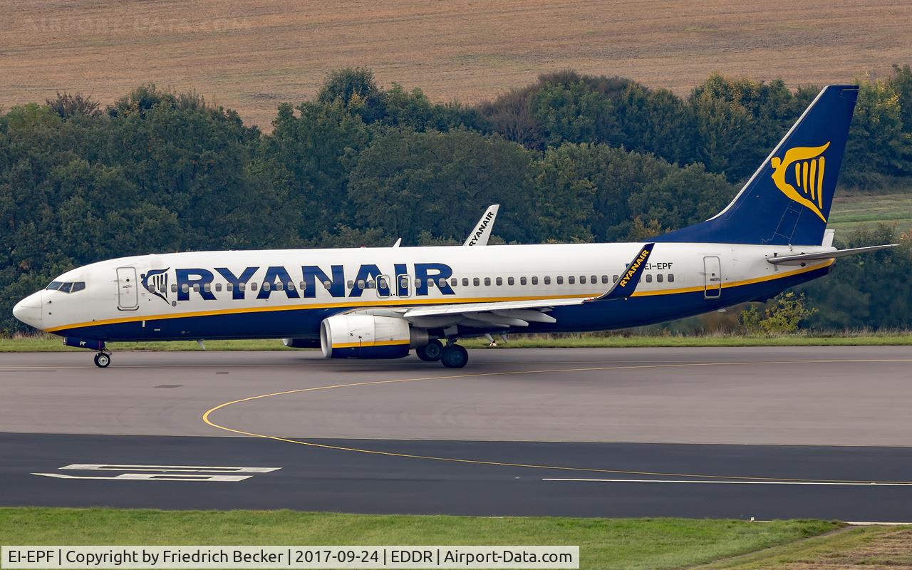 EI-EPF, 2011 Boeing 737-8AS C/N 40309, taxying to the active