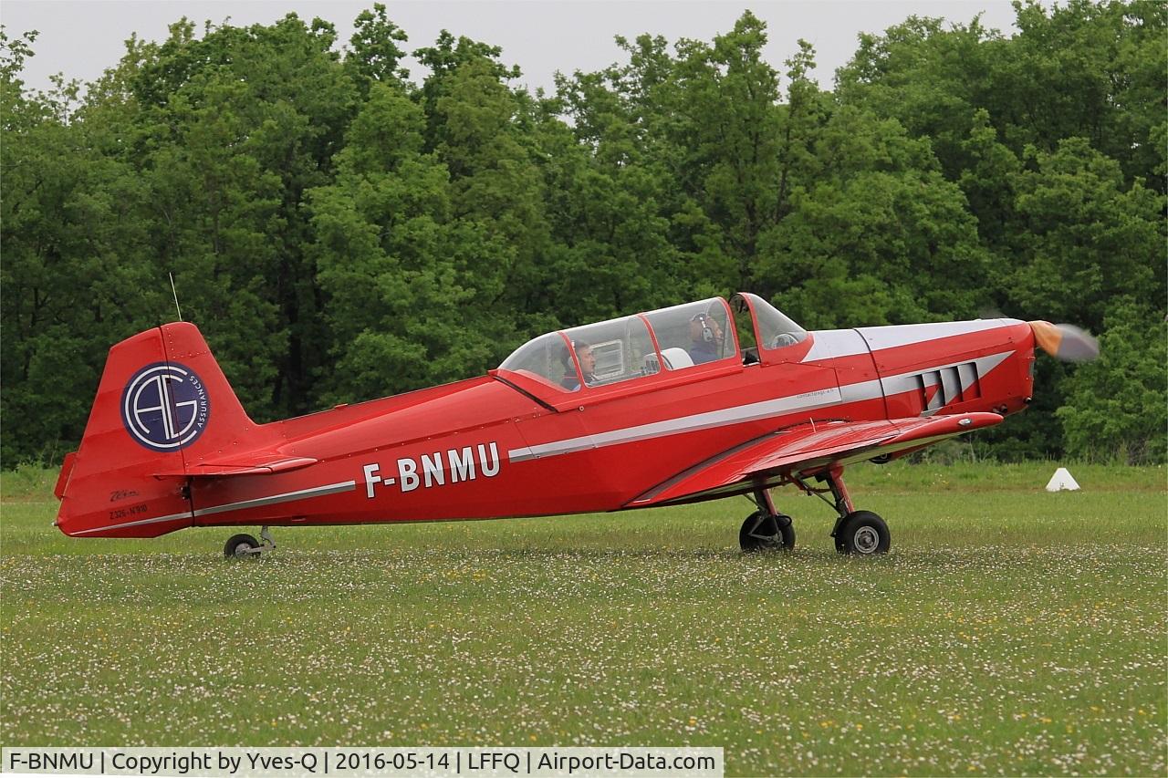 F-BNMU, Zlín Z-326 Trener Master C/N 910, Zlín Z-326 Trener Master, Taxiing to static park, La Ferté-Alais (LFFQ) air show 2016