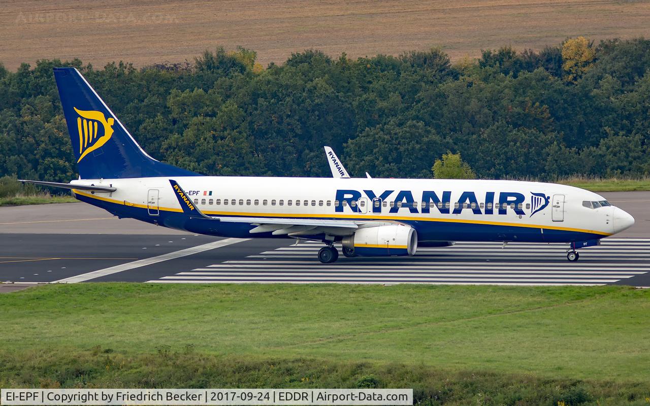 EI-EPF, 2011 Boeing 737-8AS C/N 40309, departure via RW09