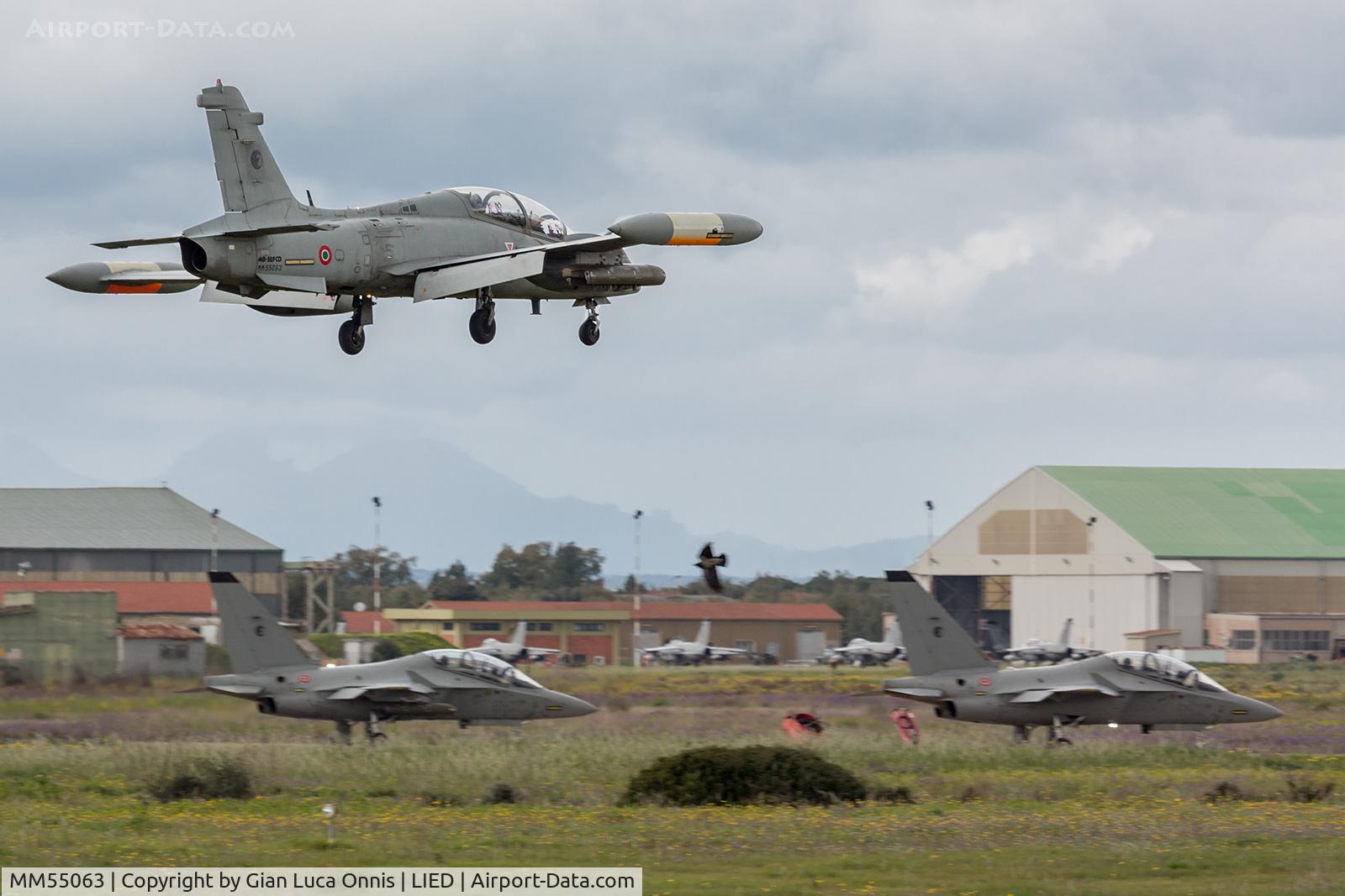 MM55063, Aermacchi MB-339CD C/N 6861/193/CD002, LANDING 35R