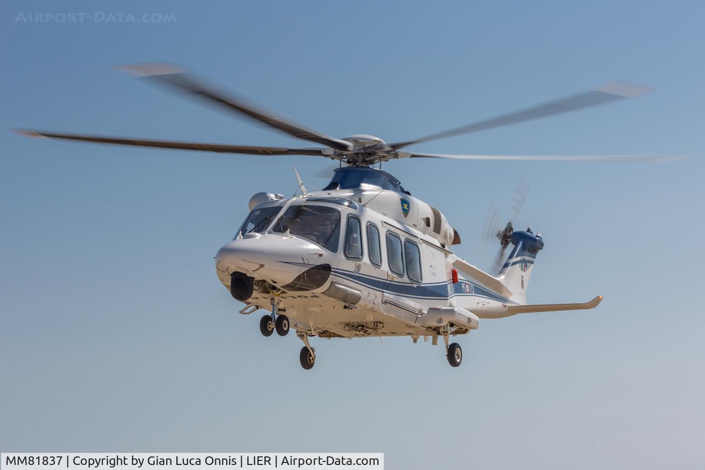 MM81837, AgustaWestland UH-139C C/N 31573, LANDING