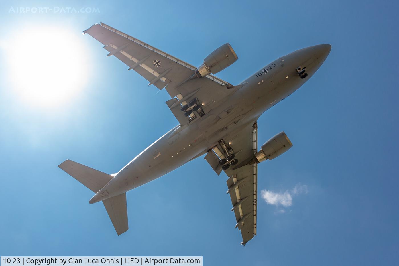 10 23, 1989 Airbus A310-304 C/N 503, TAKE OFF
