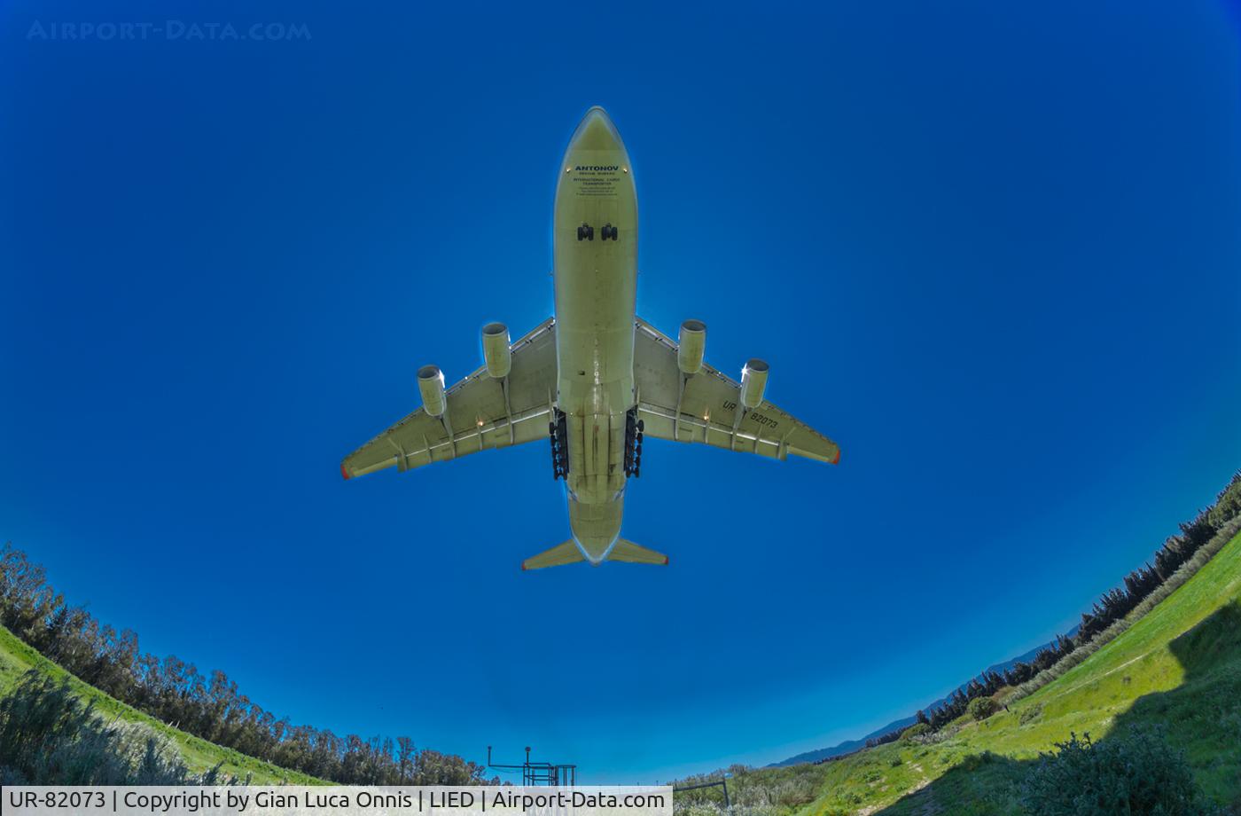 UR-82073, 1994 Antonov An-124-100 Ruslan C/N 9773054359139, LANDING 35R