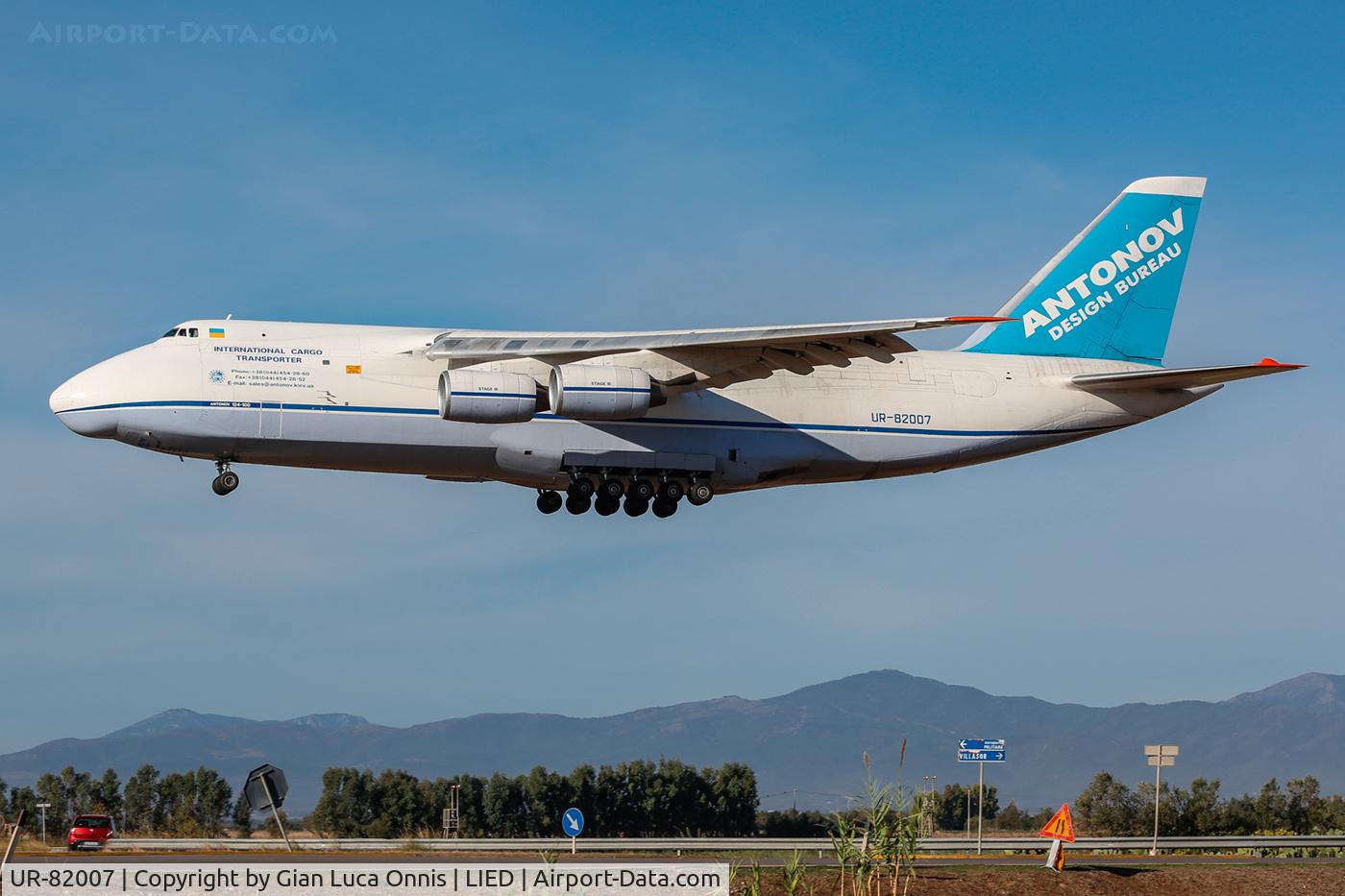 UR-82007, 1988 Antonov An-124-100 Ruslan C/N 19530501005, LANDING 17L