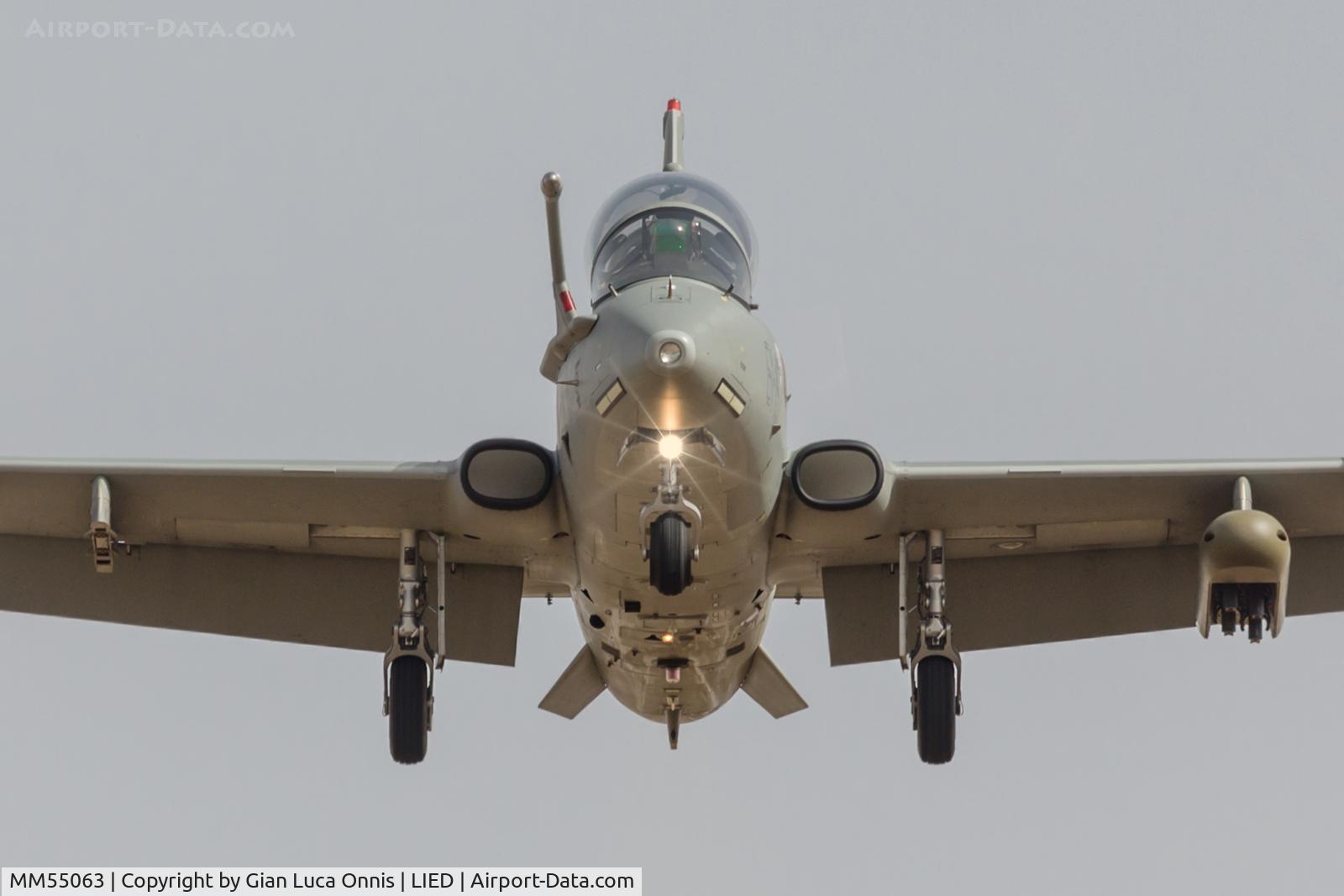 MM55063, Aermacchi MB-339CD C/N 6861/193/CD002, LANDING 17L